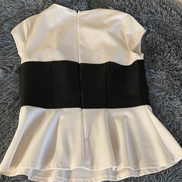 New York and co  cap sleeve corset top - Picture 3 of 6